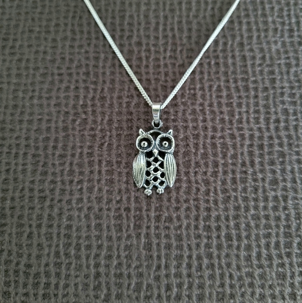 Bonny Jewelry Silver🤍 Owl🦉 Pendant Necklace - NIB - Picture 5 of 16